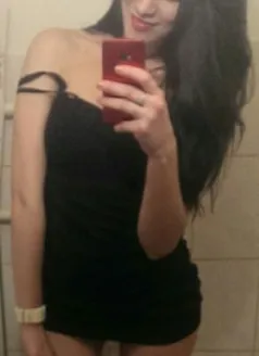  Илона, 24, 