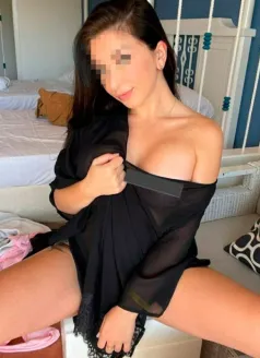  Зоя, 24, 